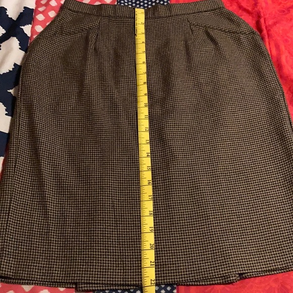 Thrifted/Vintage Houndstooth plaid skirt - Picture 8 of 8